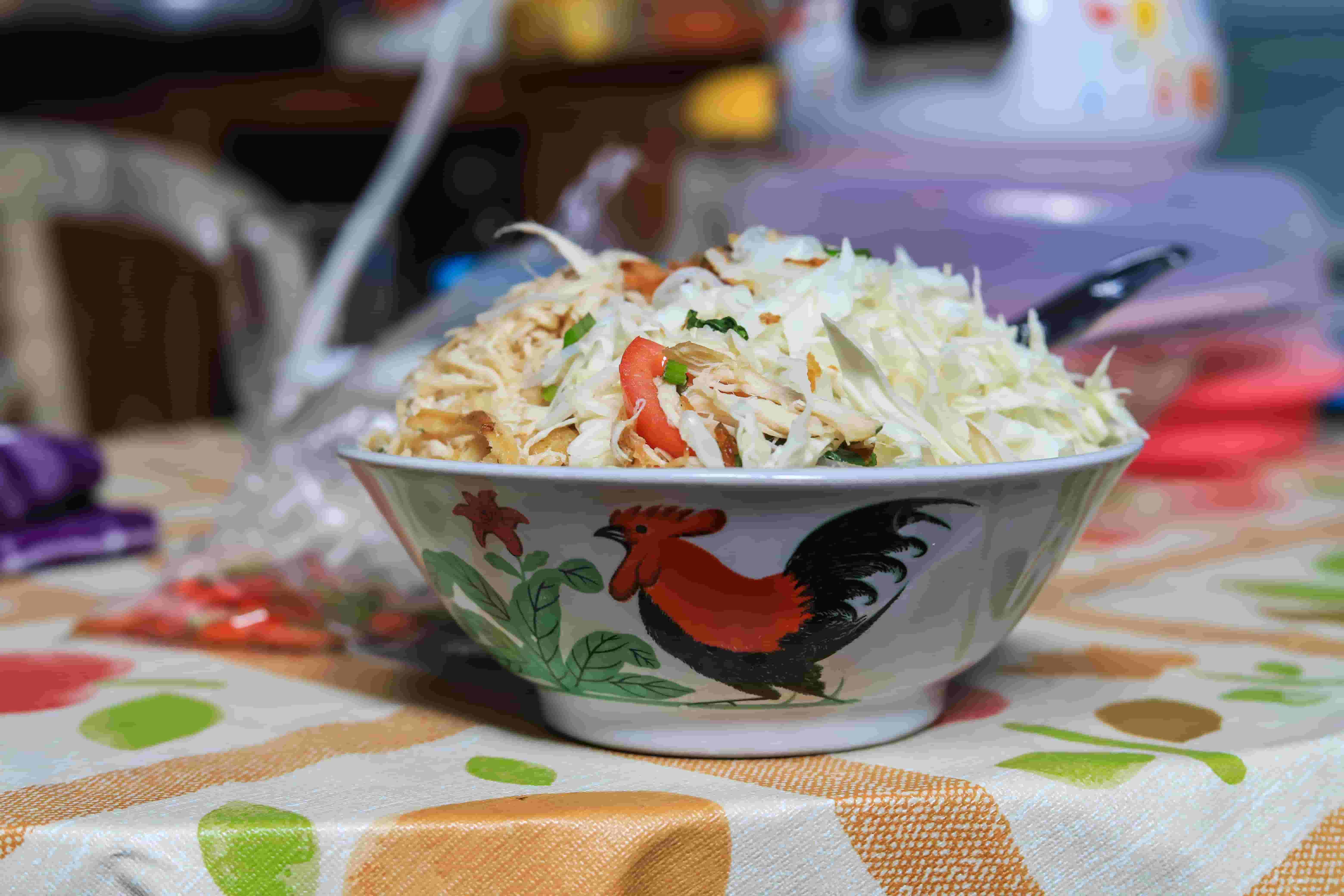 Filosofi Mangkuk Ayam Jago Yang Melegenda