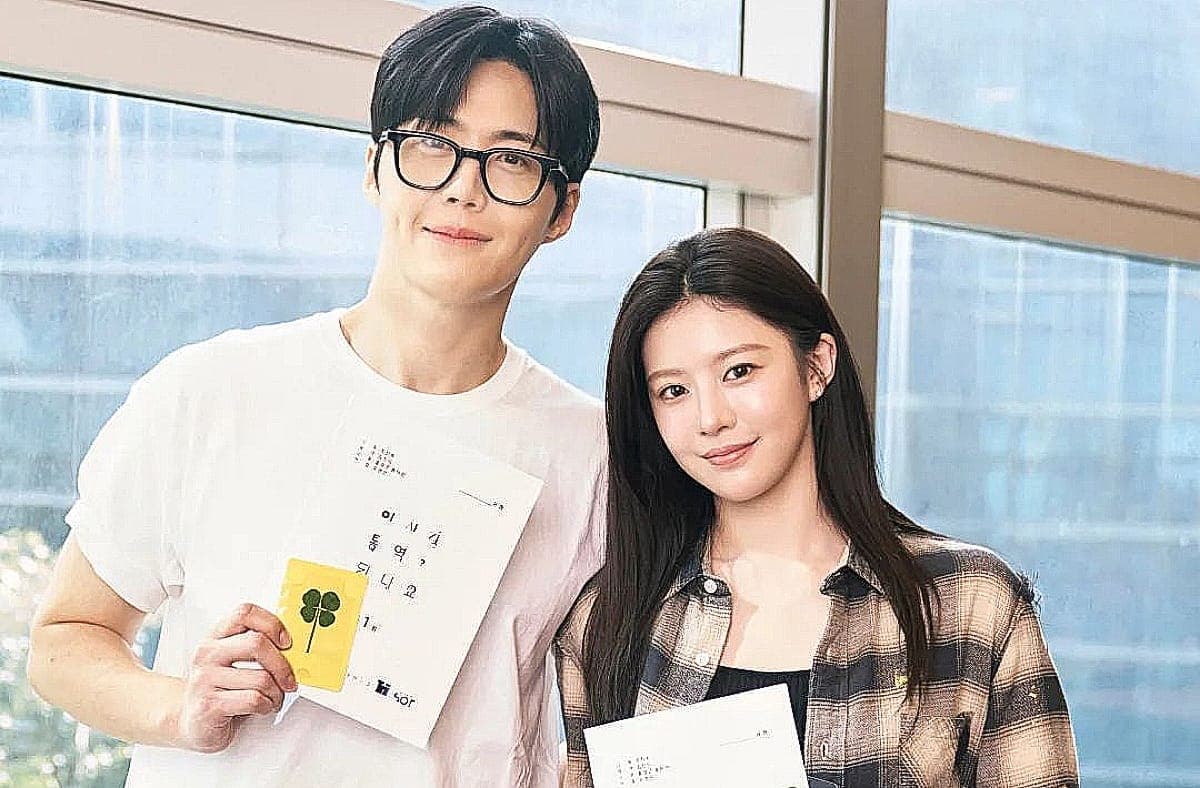 Gemes Banget! Go Youn Jung dan Kim Seon Ho Ketahuan Sedang Syuting Drama Korea Terbaru