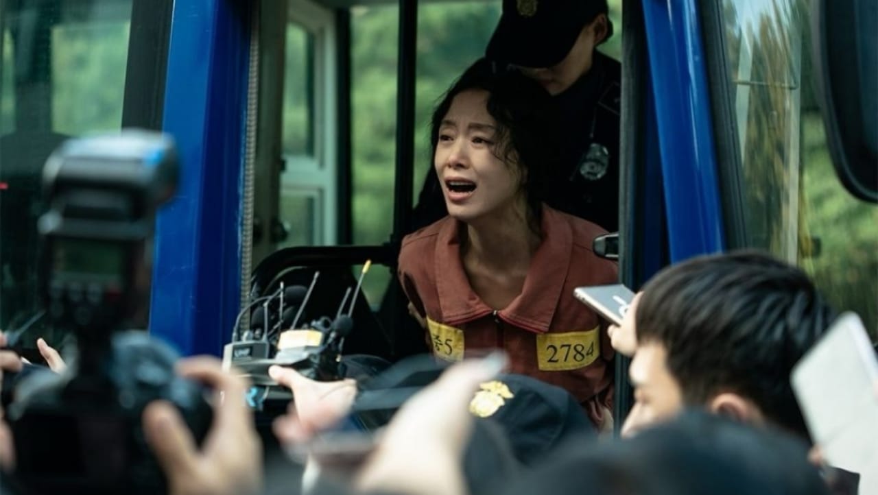 Jeon Do Yeon Jadi Tersangka dalam Still Cut Drama The Price of Confession